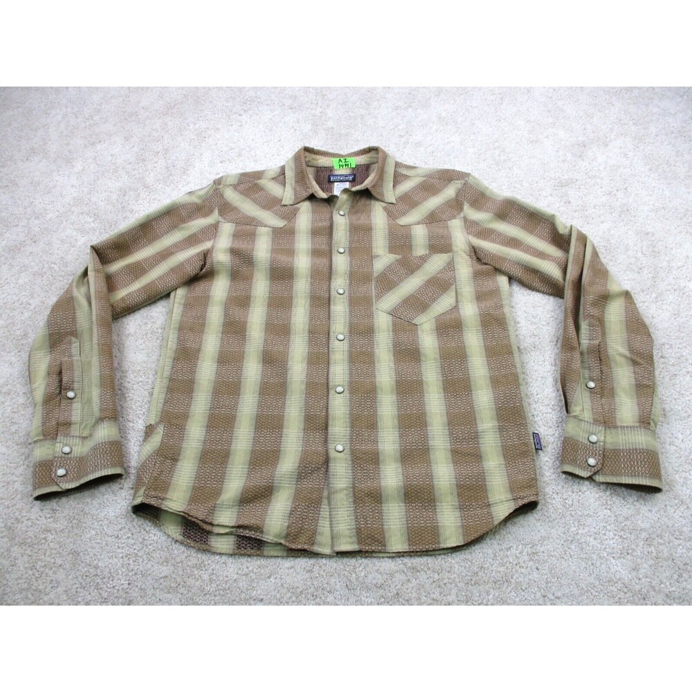 Patagonia Brown and Tan Plaid Casual Button Down Shirt